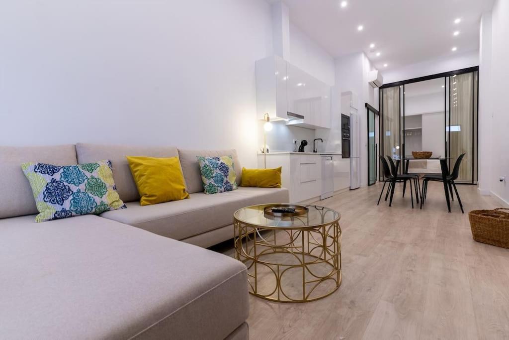 Apartamento Nuevo En El Centro De Έλτσε Εξωτερικό φωτογραφία