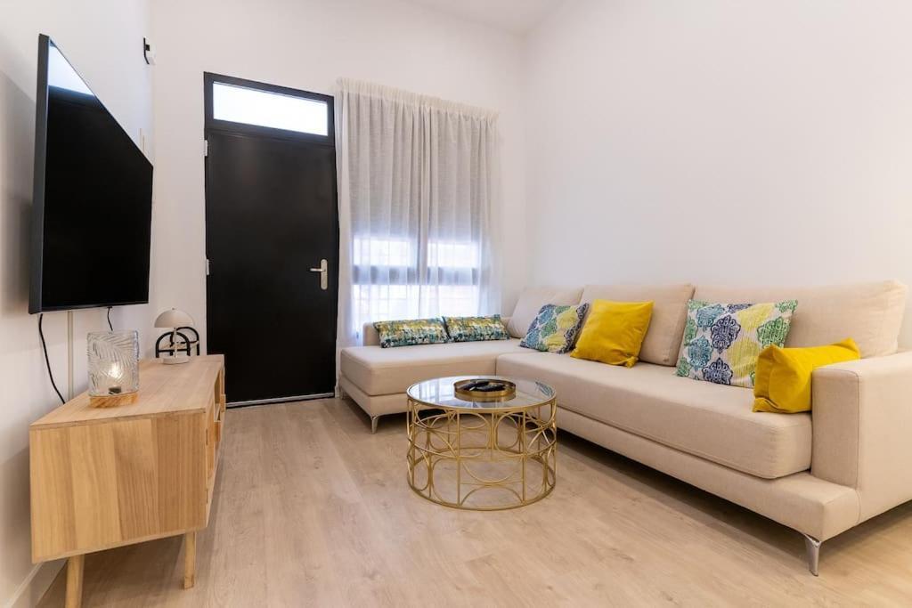 Apartamento Nuevo En El Centro De Έλτσε Εξωτερικό φωτογραφία